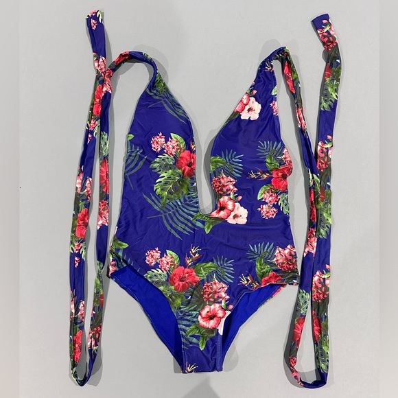 Women's Tropical Print Deep V-Neck Criss Cross Floral One Piece Swimsuit - Picture 6 of 7